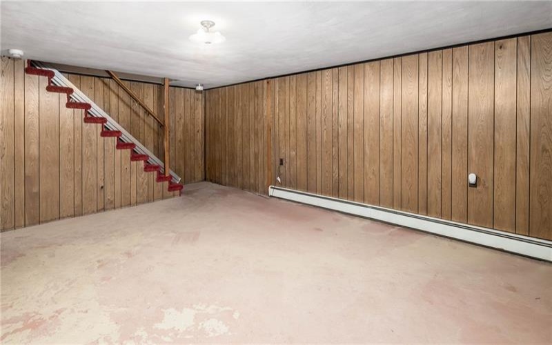 292 Franklin Farms Rd, Washington, 15301, 3 Bedrooms Bedrooms, 7 Rooms Rooms,2.1 BathroomsBathrooms,Residential,For Sale,Franklin Farms Rd,1699197