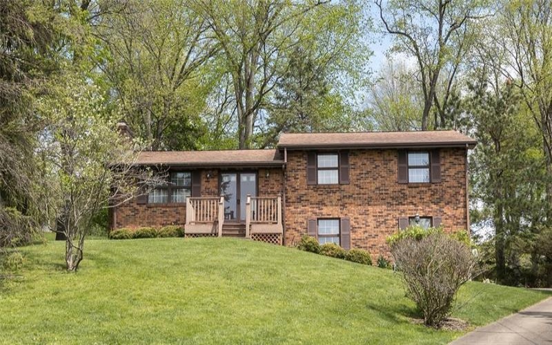 292 Franklin Farms Rd, Washington, 15301, 3 Bedrooms Bedrooms, 7 Rooms Rooms,2.1 BathroomsBathrooms,Residential,For Sale,Franklin Farms Rd,1699197