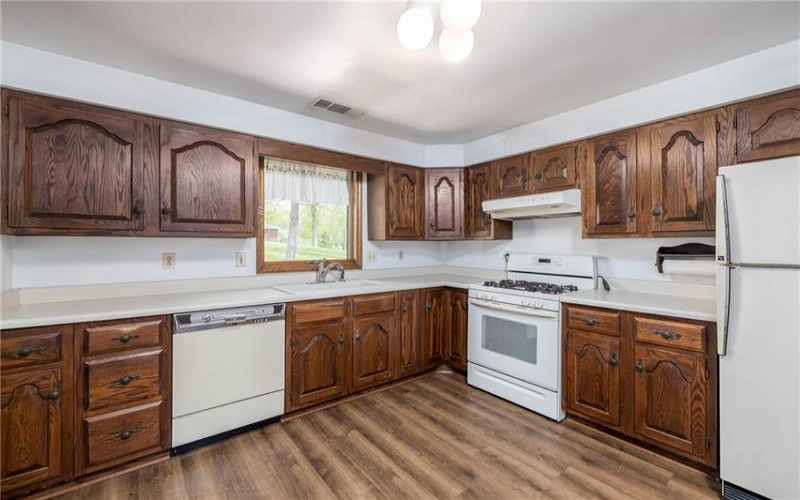 292 Franklin Farms Rd, Washington, 15301, 3 Bedrooms Bedrooms, 7 Rooms Rooms,2.1 BathroomsBathrooms,Residential,For Sale,Franklin Farms Rd,1699197