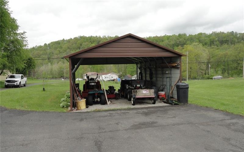 406 Davistown Road, Mount Morris, 15349, 3 Bedrooms Bedrooms, 6 Rooms Rooms,2 BathroomsBathrooms,Residential,For Sale,Davistown Road,1699424