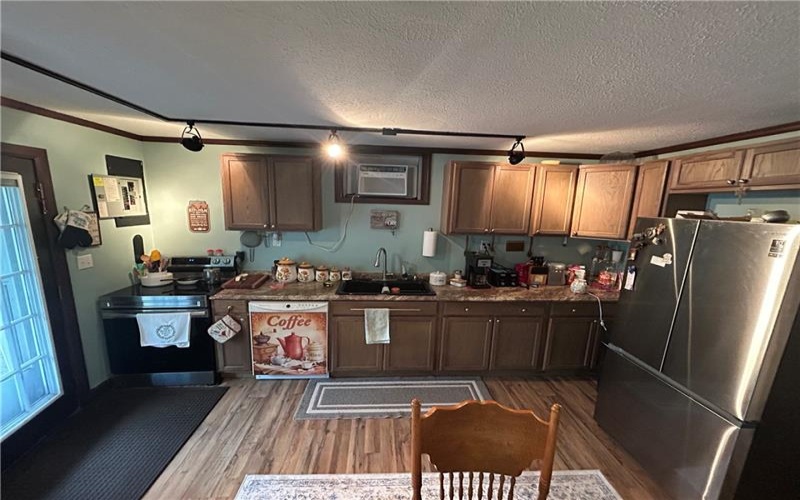 406 Davistown Road, Mount Morris, 15349, 3 Bedrooms Bedrooms, 6 Rooms Rooms,2 BathroomsBathrooms,Residential,For Sale,Davistown Road,1699424