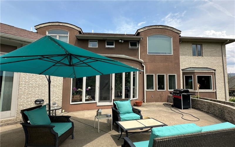 337 Saratoga Drive, Uniontown, 15401, 4 Bedrooms Bedrooms, ,3.2 BathroomsBathrooms,Residential,For Sale,Saratoga Drive,1699518