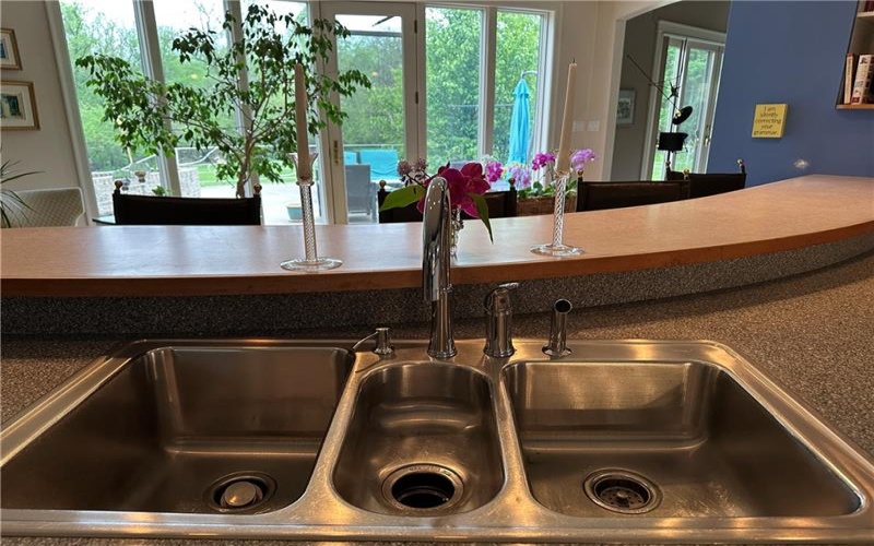 337 Saratoga Drive, Uniontown, 15401, 4 Bedrooms Bedrooms, ,3.2 BathroomsBathrooms,Residential,For Sale,Saratoga Drive,1699518