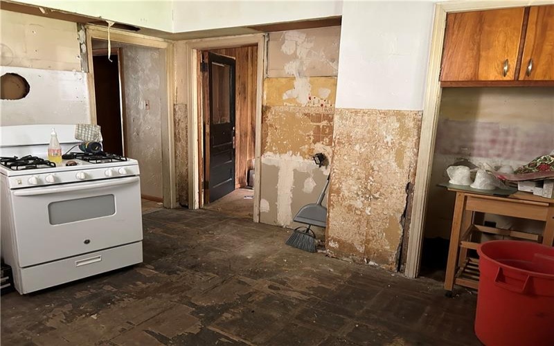 1706 Constitution Blvd, New Kensington, 15068, 3 Bedrooms Bedrooms, ,1 BathroomBathrooms,Residential,For Sale,Constitution Blvd,1699542