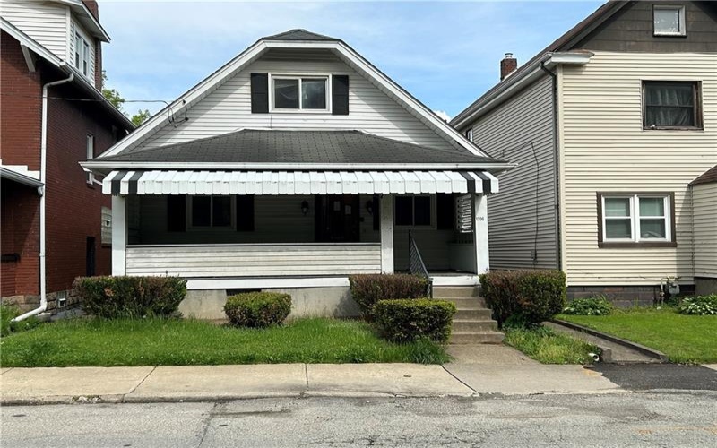 1706 Constitution Blvd, New Kensington, 15068, 3 Bedrooms Bedrooms, ,1 BathroomBathrooms,Residential,For Sale,Constitution Blvd,1699542