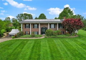 56 Russ St, Uniontown, 15401, 4 Bedrooms Bedrooms, 10 Rooms Rooms,3 BathroomsBathrooms,Residential,For Sale,Russ St,1699561