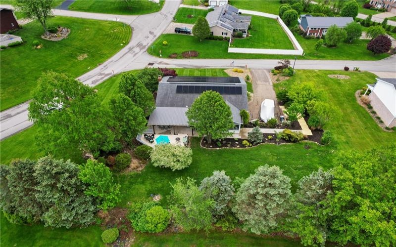 56 Russ St, Uniontown, 15401, 4 Bedrooms Bedrooms, 10 Rooms Rooms,3 BathroomsBathrooms,Residential,For Sale,Russ St,1699561