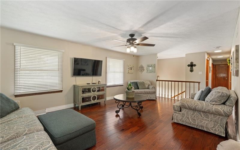 56 Russ St, Uniontown, 15401, 4 Bedrooms Bedrooms, 10 Rooms Rooms,3 BathroomsBathrooms,Residential,For Sale,Russ St,1699561