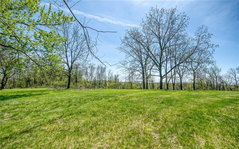 9 Saw Mill Ln, Hickory, 15340, 4 Bedrooms Bedrooms, ,4 BathroomsBathrooms,Residential,For Sale,Saw Mill Ln,1699570
