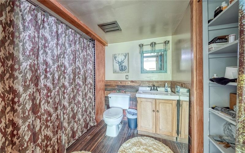 9 Saw Mill Ln, Hickory, 15340, 4 Bedrooms Bedrooms, ,4 BathroomsBathrooms,Residential,For Sale,Saw Mill Ln,1699570
