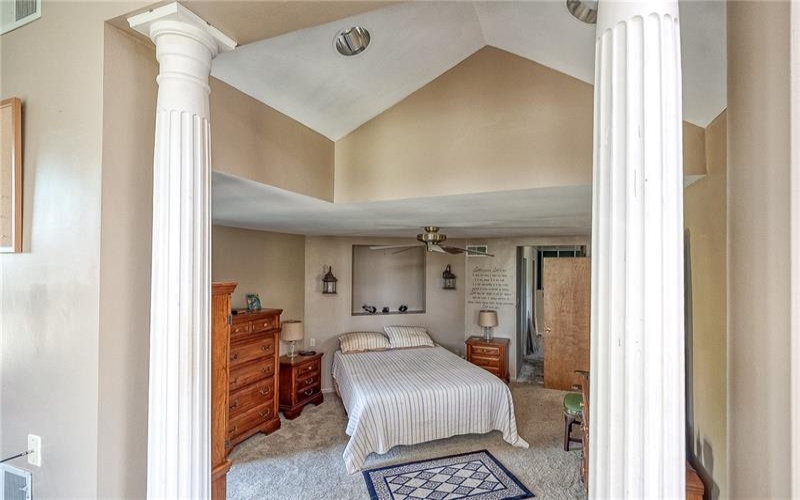 9 Saw Mill Ln, Hickory, 15340, 4 Bedrooms Bedrooms, ,4 BathroomsBathrooms,Residential,For Sale,Saw Mill Ln,1699570