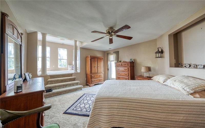 9 Saw Mill Ln, Hickory, 15340, 4 Bedrooms Bedrooms, ,4 BathroomsBathrooms,Residential,For Sale,Saw Mill Ln,1699570