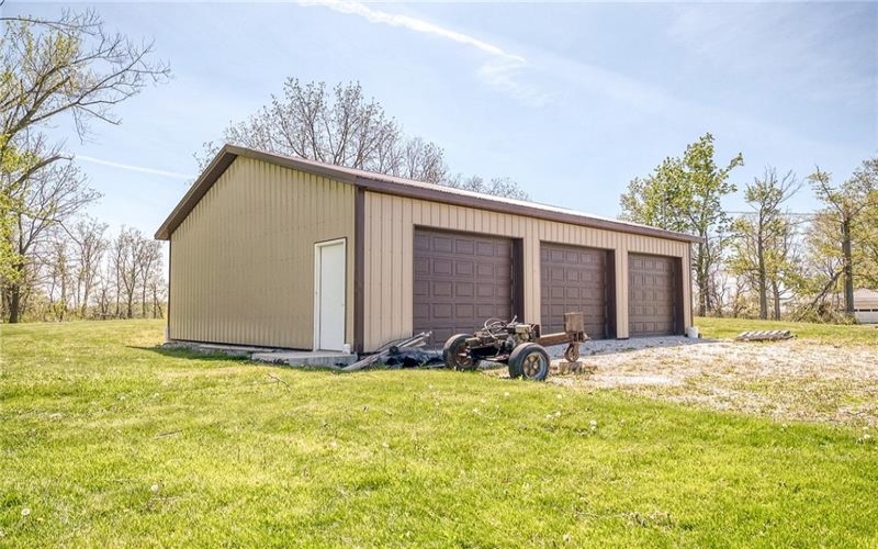 9 Saw Mill Ln, Hickory, 15340, 4 Bedrooms Bedrooms, ,4 BathroomsBathrooms,Residential,For Sale,Saw Mill Ln,1699570