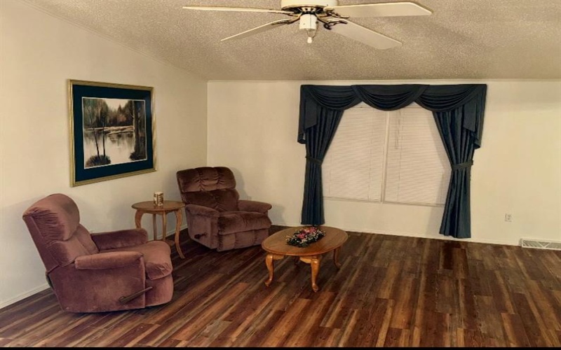 512 Heritage Lane, Murrysville, 15668, 2 Bedrooms Bedrooms, 7 Rooms Rooms,2 BathroomsBathrooms,Residential,For Sale,Heritage Lane,1686968
