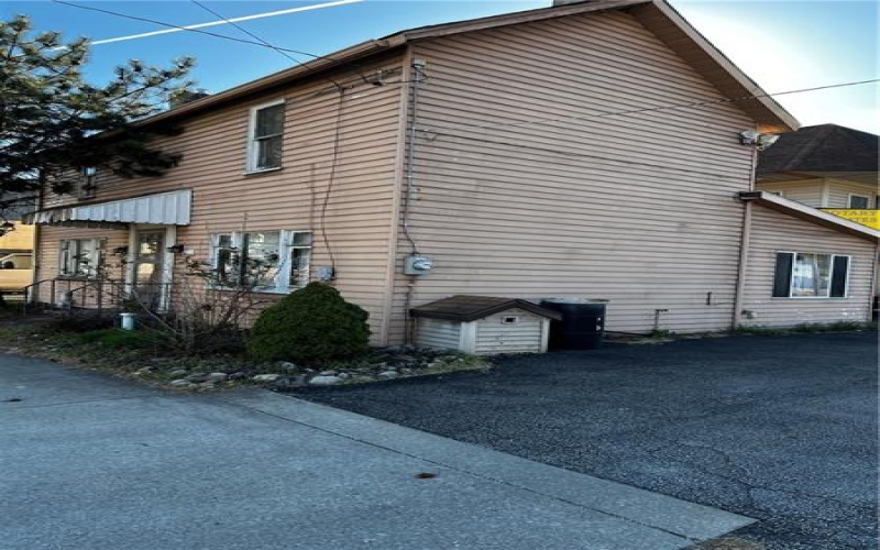 114 Laughlin St, Daeson, 15428, ,Commercial-industrial-business,For Sale,Laughlin St,1697938