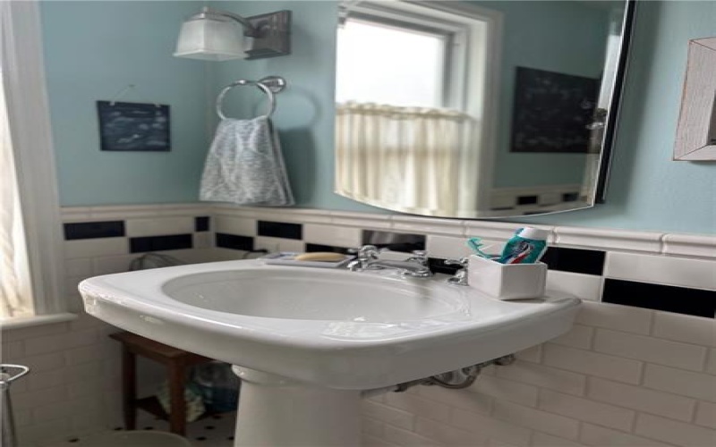 310 7th St, Monongahela, 15063, 3 Bedrooms Bedrooms, 8 Rooms Rooms,2 BathroomsBathrooms,Residential,For Sale,7th St,1699567
