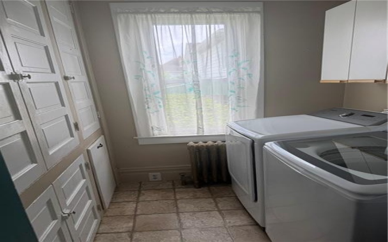 118 6th, Youngwood, 15697, 3 Bedrooms Bedrooms, 9 Rooms Rooms,1 BathroomBathrooms,Residential,For Sale,6th,1699586