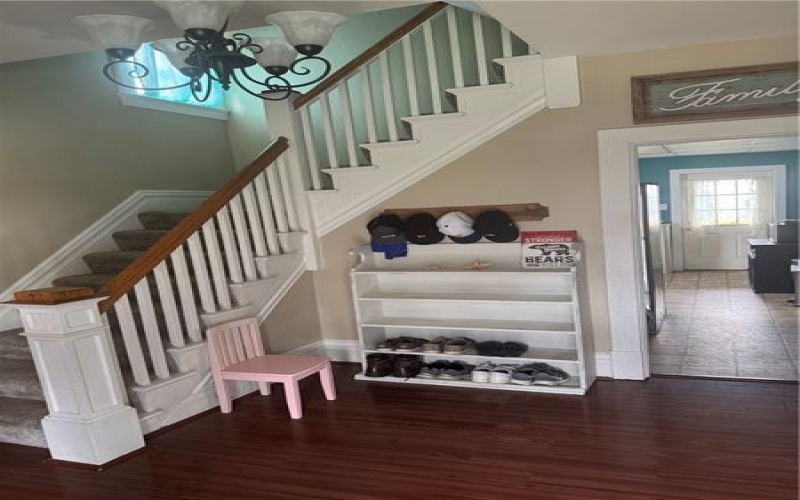 118 6th, Youngwood, 15697, 3 Bedrooms Bedrooms, 9 Rooms Rooms,1 BathroomBathrooms,Residential,For Sale,6th,1699586
