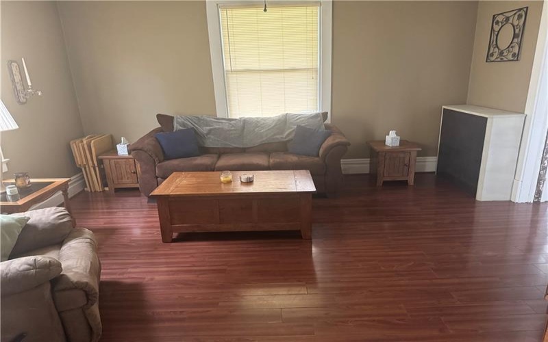 118 6th, Youngwood, 15697, 3 Bedrooms Bedrooms, 9 Rooms Rooms,1 BathroomBathrooms,Residential,For Sale,6th,1699586