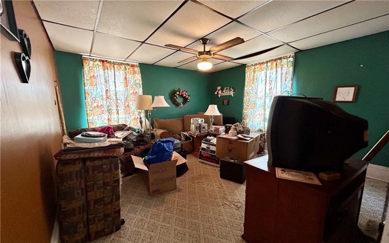 251 Main Street, New Kensington, 15068, 4 Bedrooms Bedrooms, ,1.1 BathroomsBathrooms,Residential,For Sale,Main Street,1699412