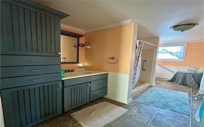 251 Main Street, New Kensington, 15068, 4 Bedrooms Bedrooms, ,1.1 BathroomsBathrooms,Residential,For Sale,Main Street,1699412