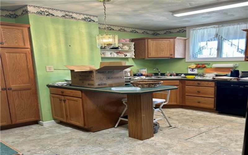 251 Main Street, New Kensington, 15068, 4 Bedrooms Bedrooms, ,1.1 BathroomsBathrooms,Residential,For Sale,Main Street,1699412