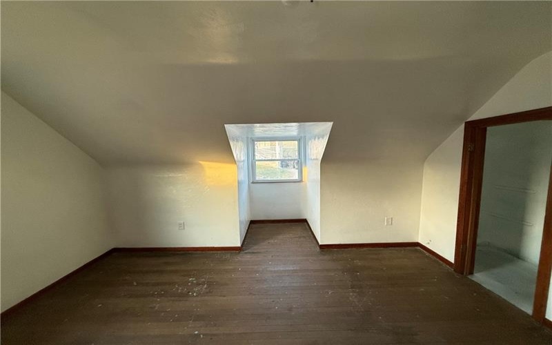 39 Eagle St, Charleroi, 15022, 4 Bedrooms Bedrooms, ,1.1 BathroomsBathrooms,Residential,For Sale,Eagle St,1699441