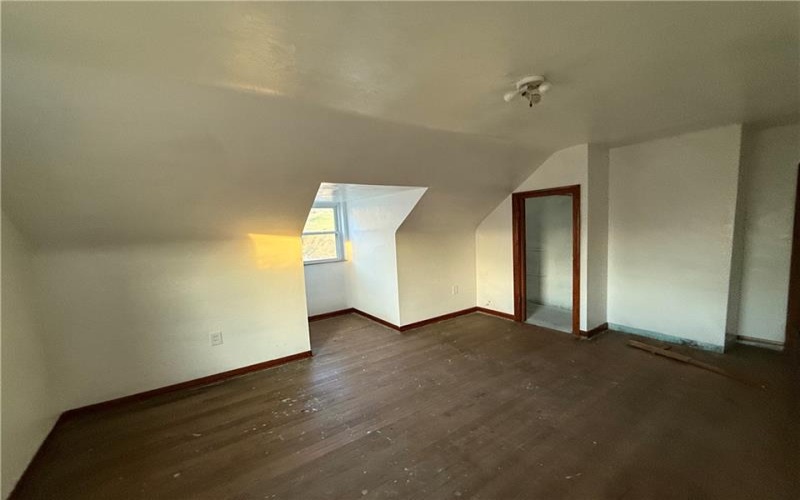 39 Eagle St, Charleroi, 15022, 4 Bedrooms Bedrooms, ,1.1 BathroomsBathrooms,Residential,For Sale,Eagle St,1699441