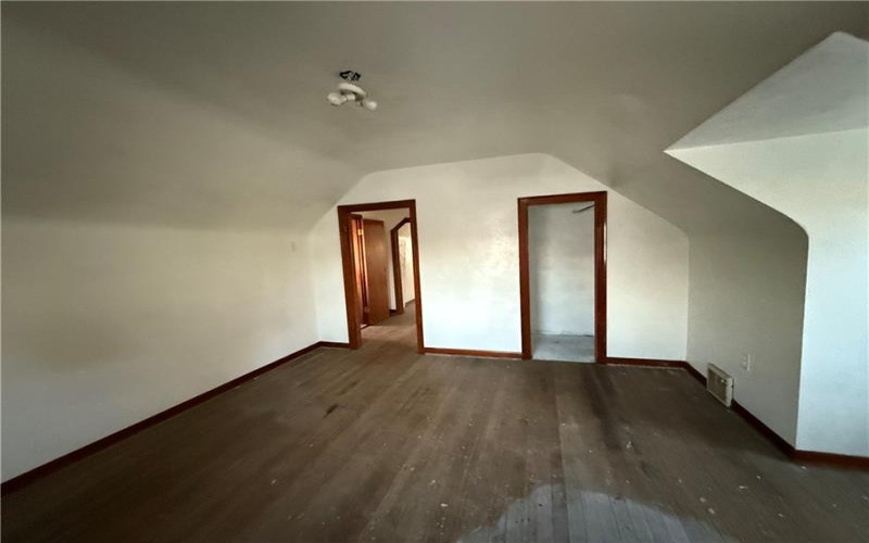 39 Eagle St, Charleroi, 15022, 4 Bedrooms Bedrooms, ,1.1 BathroomsBathrooms,Residential,For Sale,Eagle St,1699441