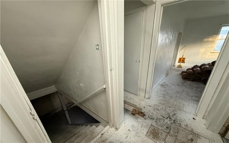 39 Eagle St, Charleroi, 15022, 4 Bedrooms Bedrooms, ,1.1 BathroomsBathrooms,Residential,For Sale,Eagle St,1699441
