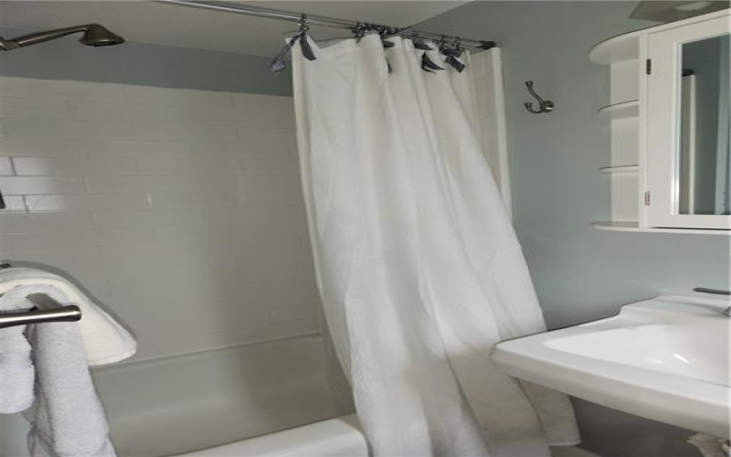 244 California Ave, Laughlintown, 15655, 3 Bedrooms Bedrooms, ,2 BathroomsBathrooms,Residential,For Sale,California Ave,1699627