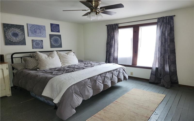 244 California Ave, Laughlintown, 15655, 3 Bedrooms Bedrooms, ,2 BathroomsBathrooms,Residential,For Sale,California Ave,1699627