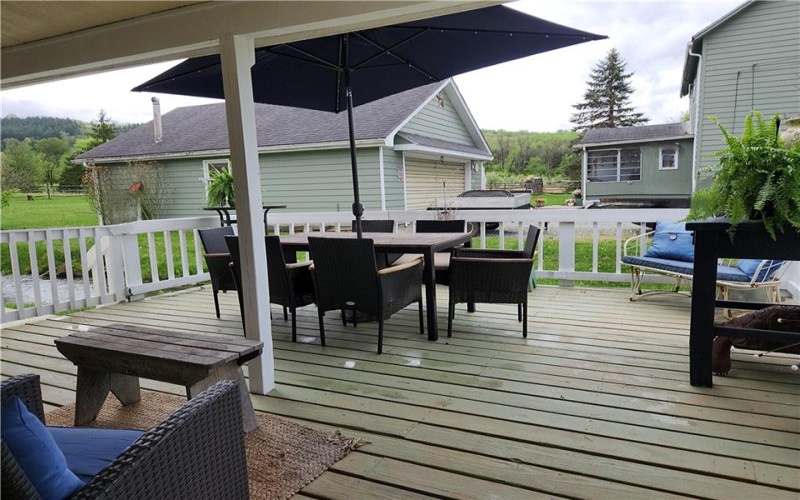 244 California Ave, Laughlintown, 15655, 3 Bedrooms Bedrooms, ,2 BathroomsBathrooms,Residential,For Sale,California Ave,1699627