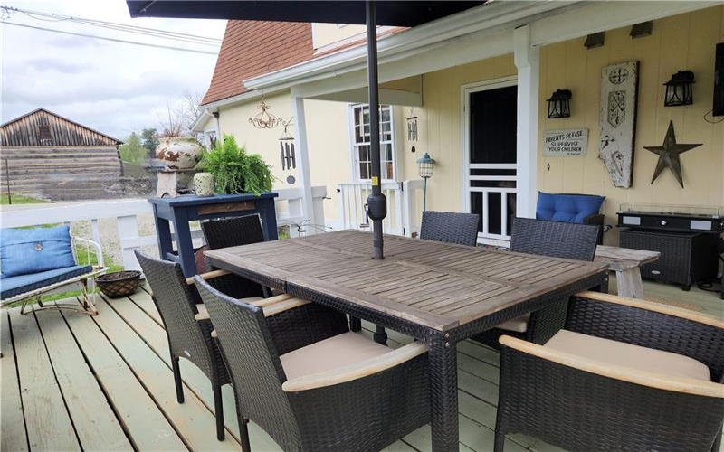 244 California Ave, Laughlintown, 15655, 3 Bedrooms Bedrooms, ,2 BathroomsBathrooms,Residential,For Sale,California Ave,1699627