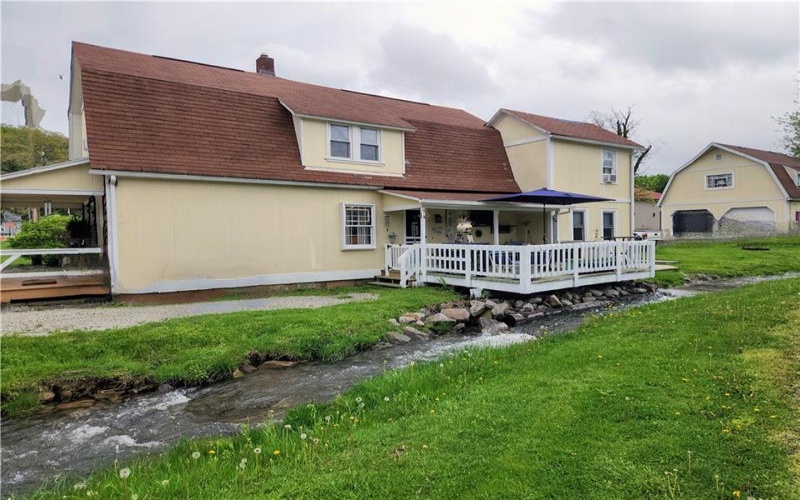 244 California Ave, Laughlintown, 15655, 3 Bedrooms Bedrooms, ,2 BathroomsBathrooms,Residential,For Sale,California Ave,1699627