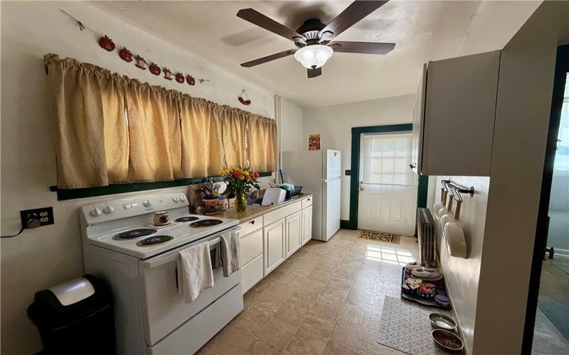 122 2nd Ave, Derry, 15627, ,Multi-unit,For Sale,2nd Ave,1699648