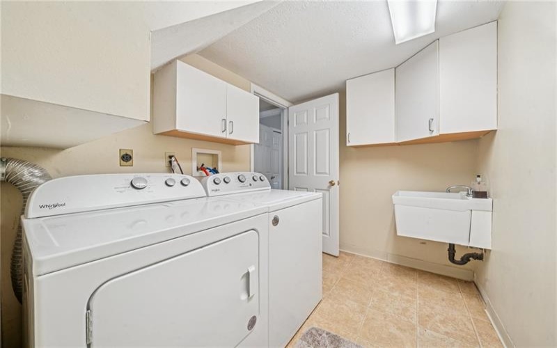 1426 Lyons Chase Cir, Murrysville, 15668, 2 Bedrooms Bedrooms, ,2 BathroomsBathrooms,Residential,For Sale,Lyons Chase Cir,1699703