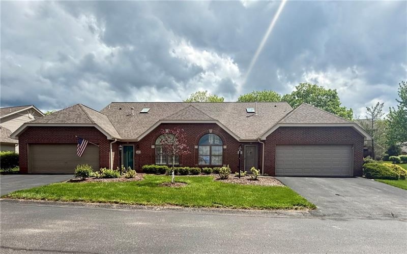 1426 Lyons Chase Cir, Murrysville, 15668, 2 Bedrooms Bedrooms, ,2 BathroomsBathrooms,Residential,For Sale,Lyons Chase Cir,1699703