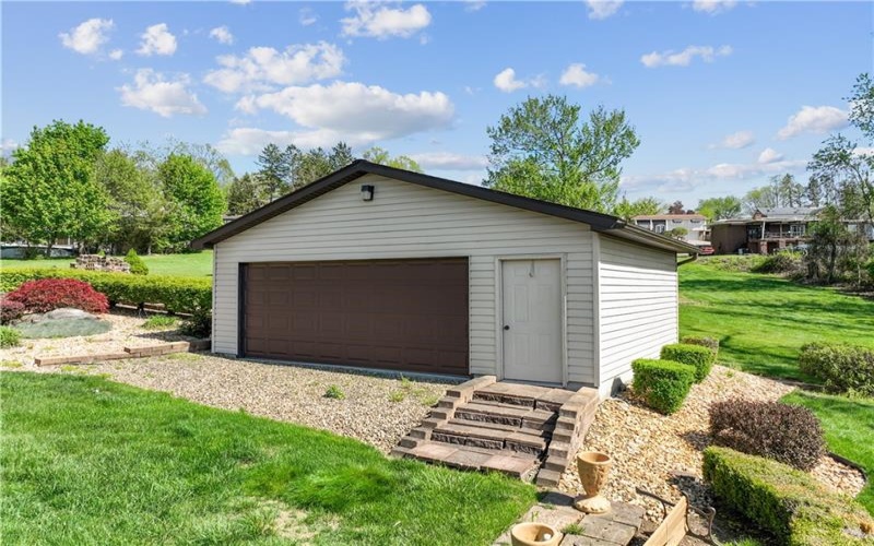 25 Willow Drive, Monessen, 15062, 3 Bedrooms Bedrooms, 9 Rooms Rooms,2 BathroomsBathrooms,Residential,For Sale,Willow Drive,1699708
