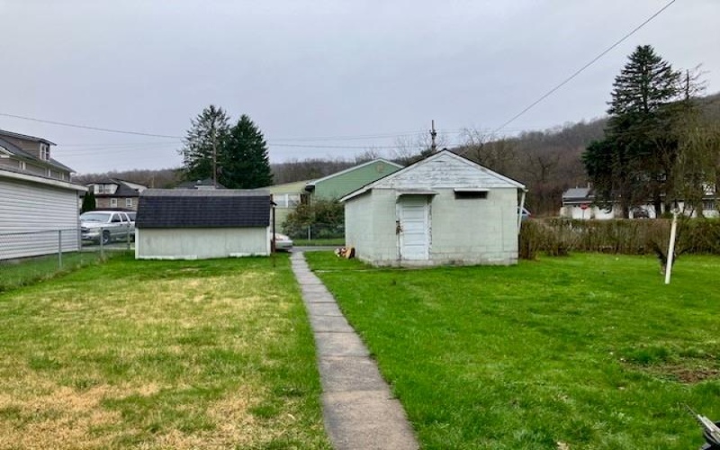 559 Howard St., Johnstown, 15906, 2 Bedrooms Bedrooms, ,2 BathroomsBathrooms,Residential,For Sale,Howard St.,1696245