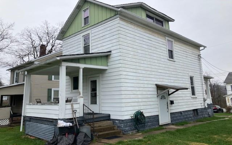 559 Howard St., Johnstown, 15906, 2 Bedrooms Bedrooms, ,2 BathroomsBathrooms,Residential,For Sale,Howard St.,1696245