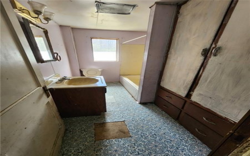 3324 Ridge Rd, Stoystown, 15563, 4 Bedrooms Bedrooms, ,1 BathroomBathrooms,Residential,For Sale,Ridge Rd,1699723