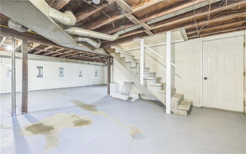 359 3rd St, Smithton, 15479, 3 Bedrooms Bedrooms, ,1 BathroomBathrooms,Residential,For Sale,3rd St,1699742