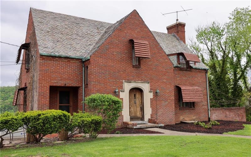 1121 Try St, Monongahela, 15063, 3 Bedrooms Bedrooms, 7 Rooms Rooms,2.1 BathroomsBathrooms,Residential,For Sale,Try St,1699745