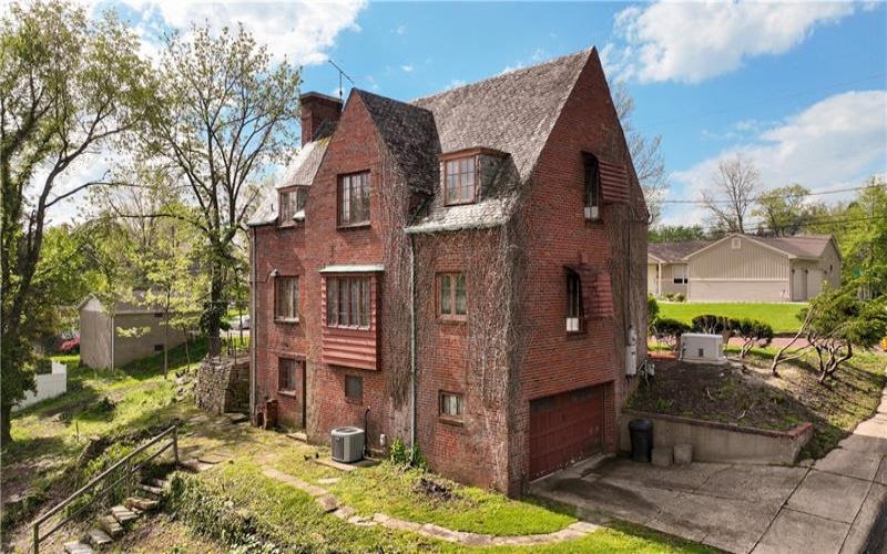 1121 Try St, Monongahela, 15063, 3 Bedrooms Bedrooms, 7 Rooms Rooms,2.1 BathroomsBathrooms,Residential,For Sale,Try St,1699745