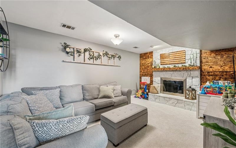 1432 Swede Hill Rd, Greensburg, 15601, 3 Bedrooms Bedrooms, 7 Rooms Rooms,2 BathroomsBathrooms,Residential,For Sale,Swede Hill Rd,1699756