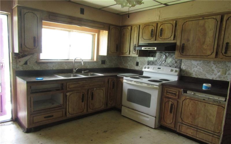 411 Francis Ave, Connellsville, 15425, ,Multi-unit,For Sale,Francis Ave,1699792
