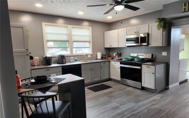 637-639 Bell Street, New Kensington, 15068, ,Multi-unit,For Sale,Bell Street,1669401
