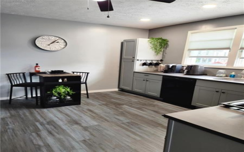 637-639 Bell Street, New Kensington, 15068, ,Multi-unit,For Sale,Bell Street,1669401