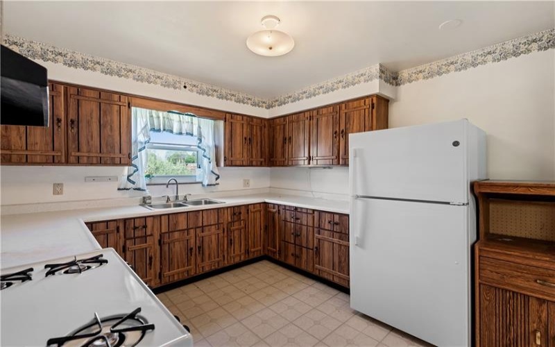21 Moyer Ave, Charleroi, 15022, 2 Bedrooms Bedrooms, 6 Rooms Rooms,1 BathroomBathrooms,Residential,For Sale,Moyer Ave,1699649